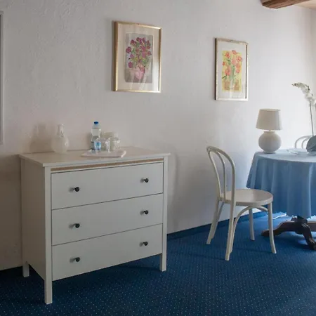 Han/Misafirhane Zum Alten Schweizer